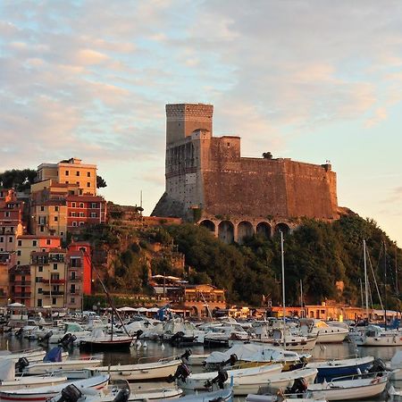 Apartament La Giara Del Centro La Spezia Zewnętrze zdjęcie